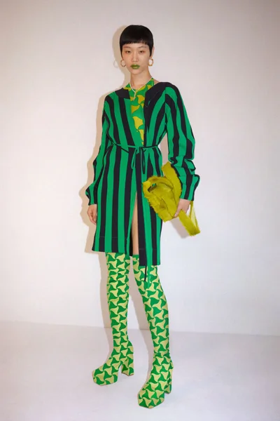 Look 32